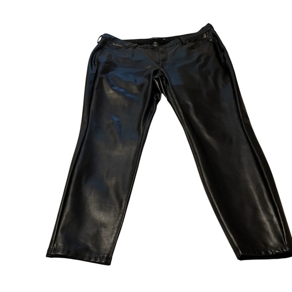 Torrid Plus Size - Perfect Skinny Faux Leather Mid Rise Pant-Size 18Regular - Picture 10 of 14